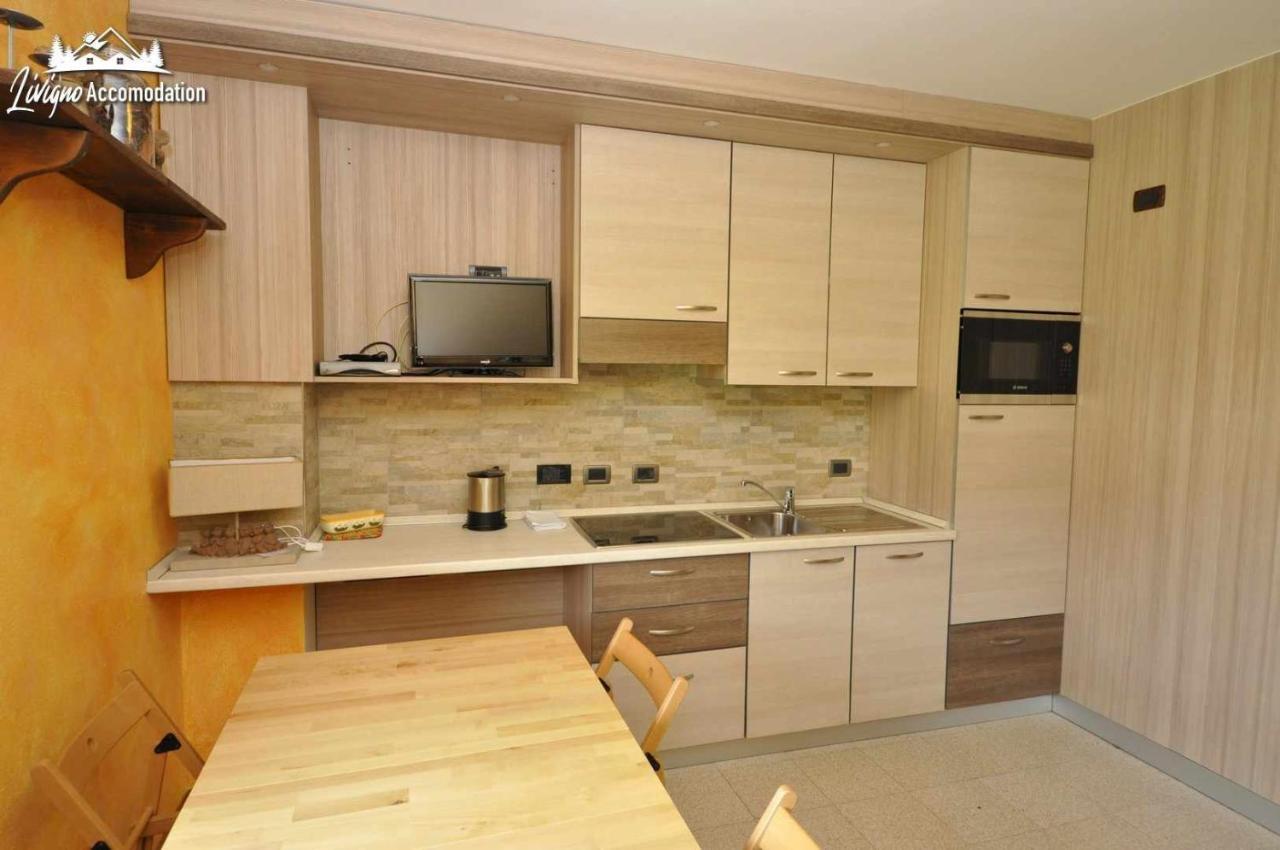 Baita Carosello Apt 4 Adiacente alla partenza del Carosello 3000 Livigno Esterno foto