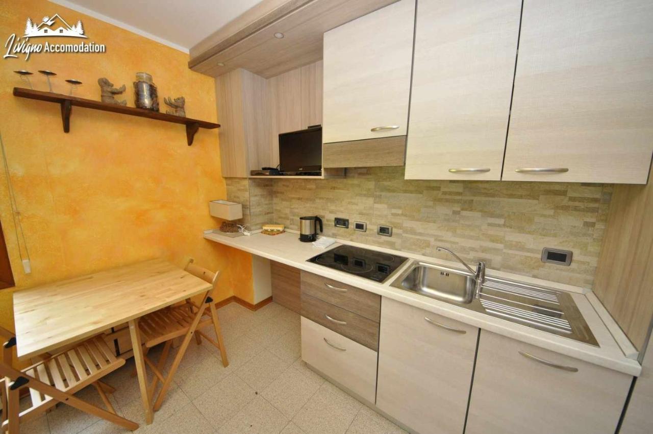 Baita Carosello Apt 4 Adiacente alla partenza del Carosello 3000 Livigno Esterno foto