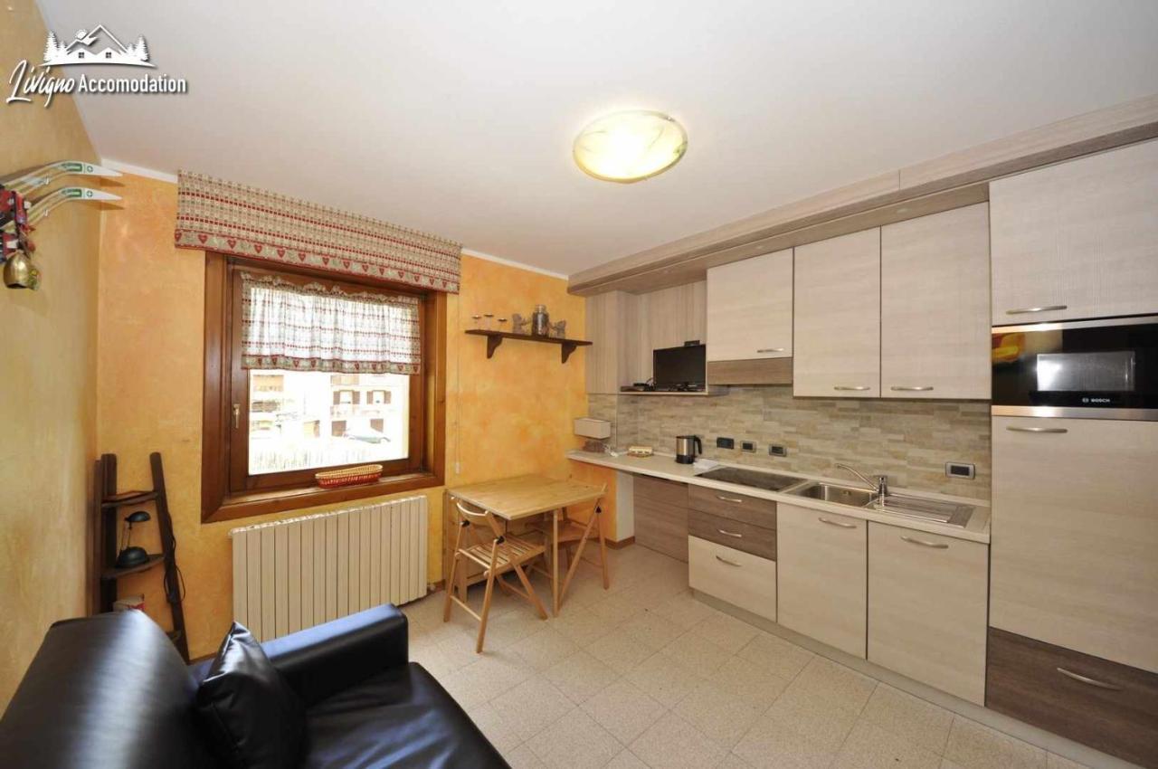 Baita Carosello Apt 4 Adiacente alla partenza del Carosello 3000 Livigno Esterno foto
